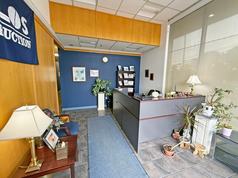 More Photos Of 10401 Tucker St, Beltsville Warehouse For Sale