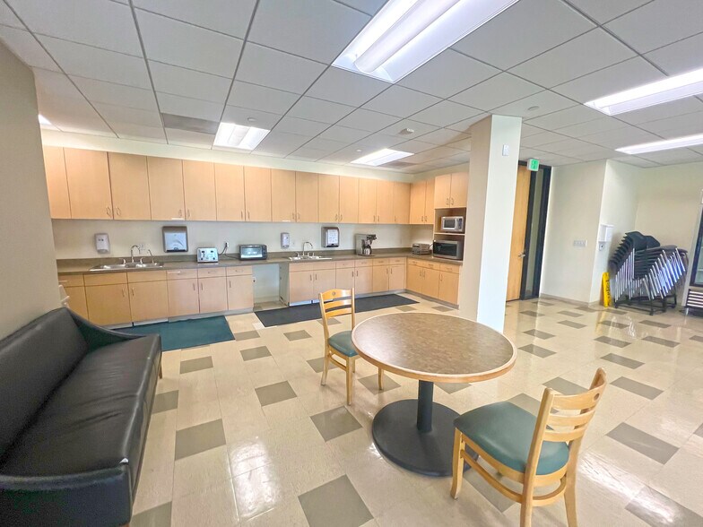 More Photos Of 6550 Hollister Ave, Goleta Office For Lease