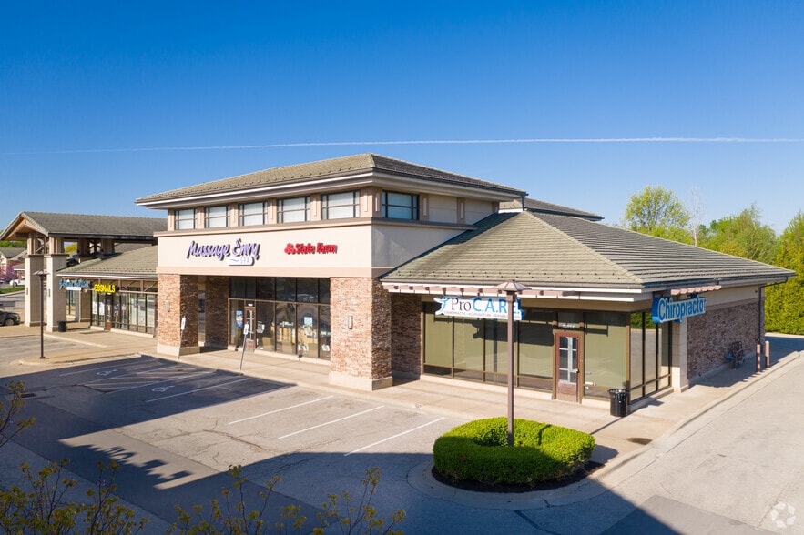 More Photos Of 15024-15040 S Blackbob Rd, Olathe General Retail For Lease