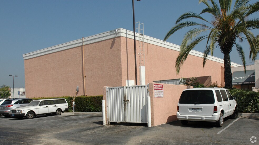 More Photos Of 704-712 W Las Tunas Dr, San Gabriel Unknown For Lease