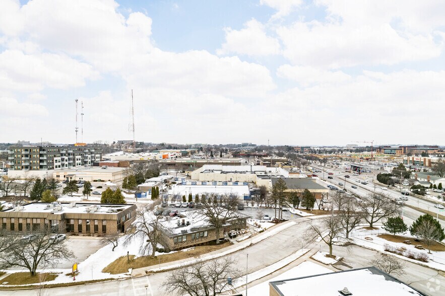 More Photos Of 5510 Medical Cir, Madison Medical For Lease