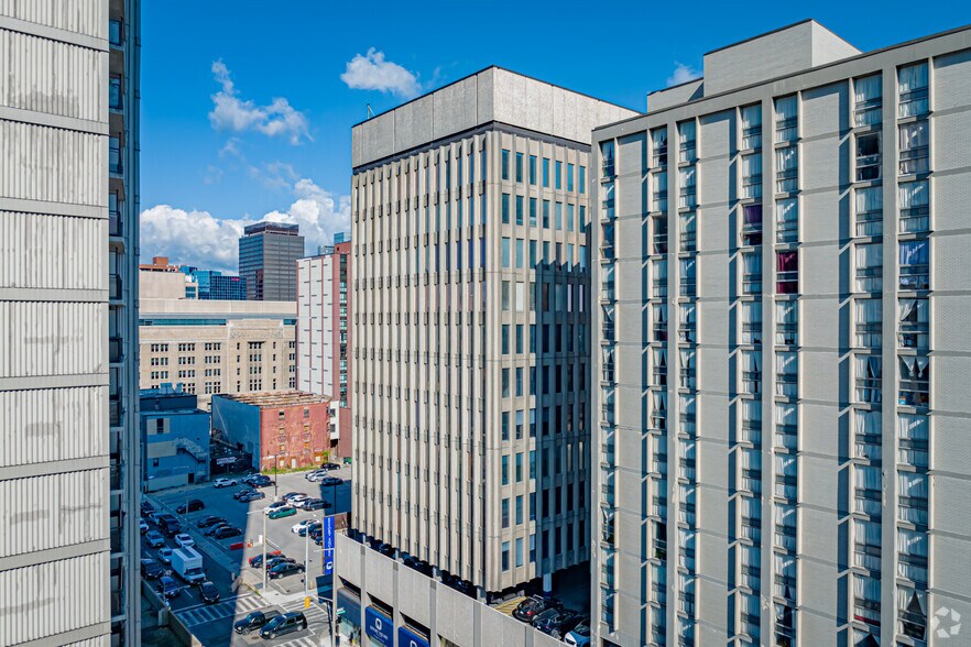 More Photos Of 105 Main St E, Hamilton Office For Lease