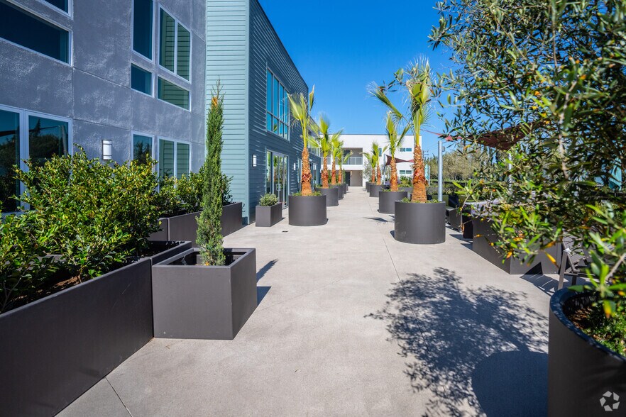 More Photos Of 1978 W Carson St, Torrance Apartments For Lease