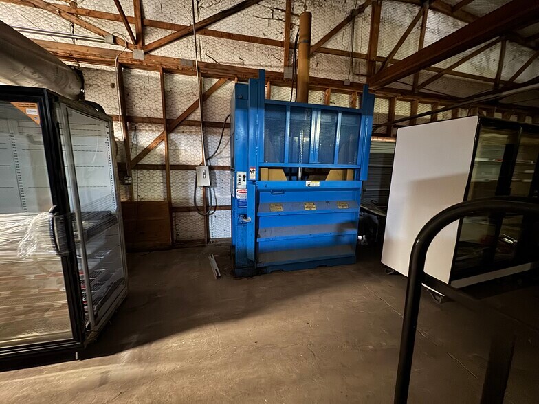 More Photos Of 7823 Highway 155, Coffee City Freestanding For Sale