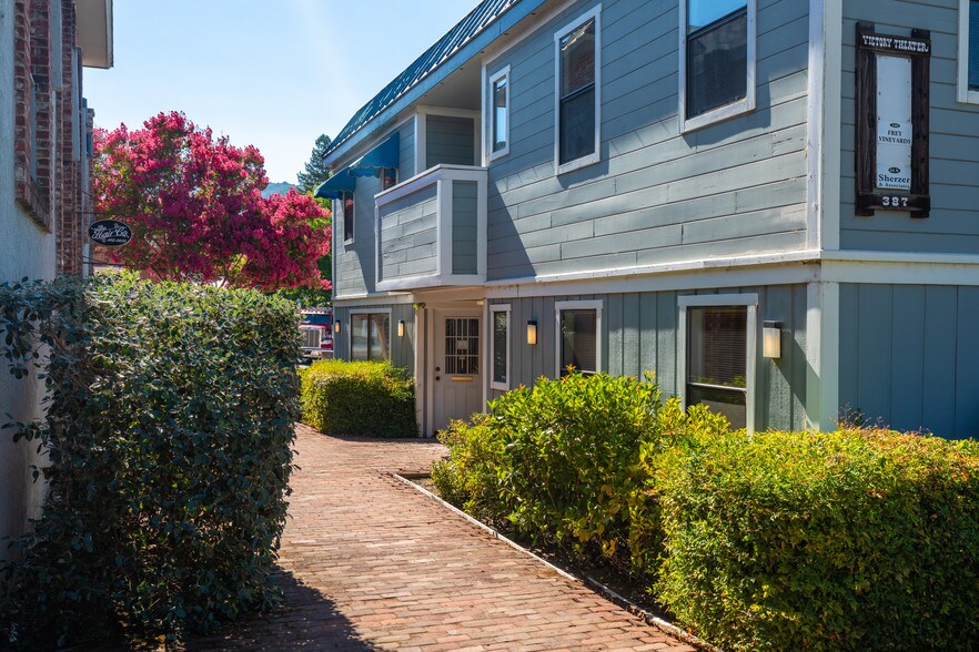 More Photos Of 367-387 N State St, Ukiah Office For Sale
