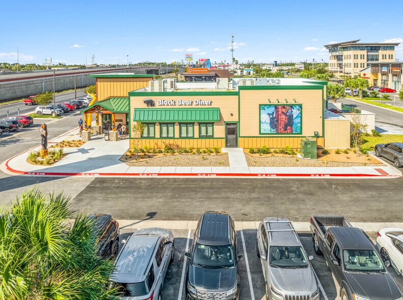 More Photos Of 6706 W Expressway 83, Harlingen Freestanding For Sale