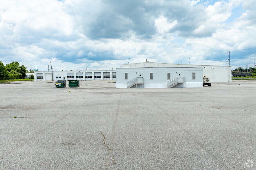More Photos Of 1200 Chesapeake Ave, Baltimore Warehouse For Lease