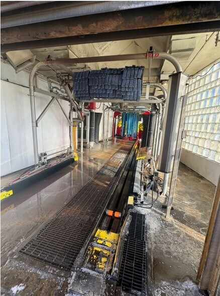 More Photos Of 4025 Telegraph Rd, Bloomfield Hills Carwash For Sale
