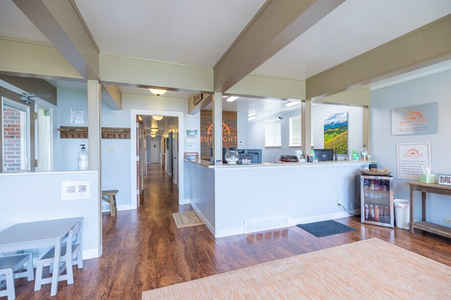 More Photos Of 2120 Logan Ave, Cheyenne Healthcare For Sale