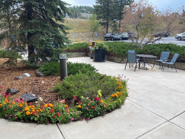 More Photos Of 2922-2942 Evergreen Pky, Evergreen Office For Lease