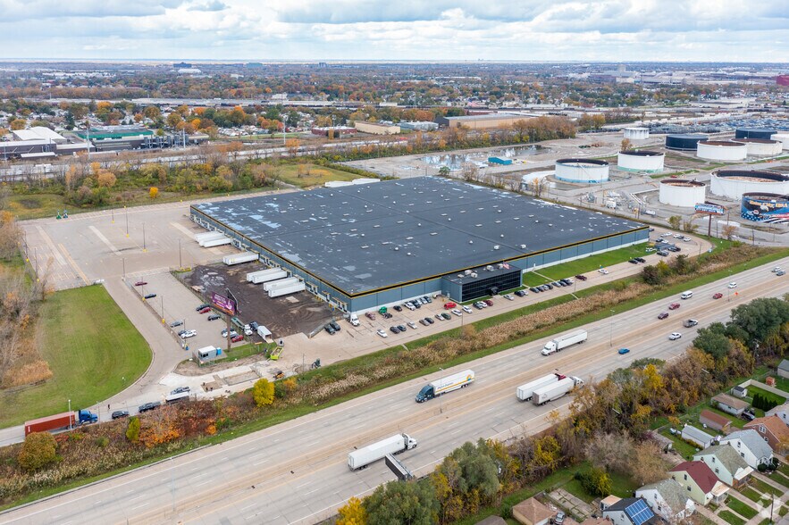 More Photos Of 18765 Seaway Dr, Melvindale Warehouse For Lease