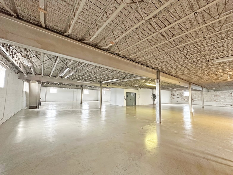 More Photos Of 810 Ramseur St, Durham Warehouse For Lease