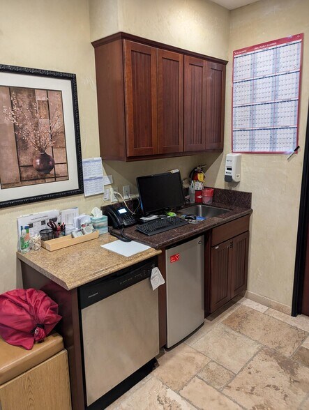 More Photos Of 900 Cass St, Monterey Medical For Sale