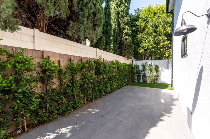 More Photos Of 2420 Grant Ave, Redondo Beach Apartments For Sale