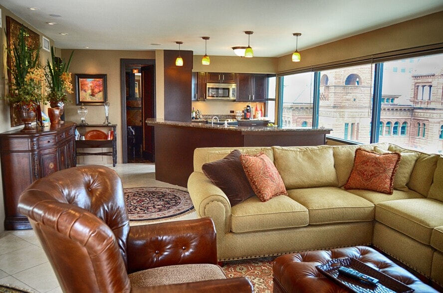 More Photos Of 126 E Main Plz, San Antonio Apartments For Sale