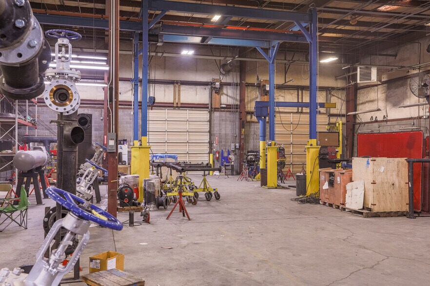 More Photos Of 3600 Papermill Dr, Knoxville Manufacturing For Lease