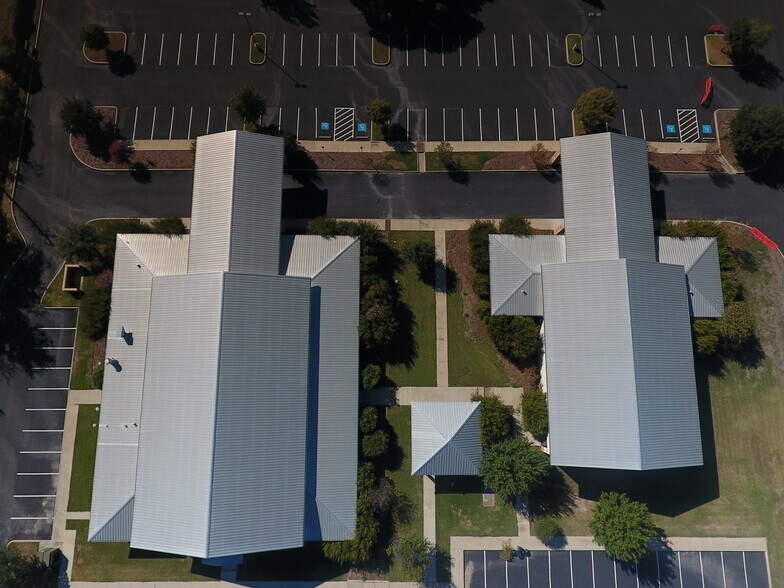 More Photos Of 601 Old Base Rd, Aurora Religious Facility For Sale