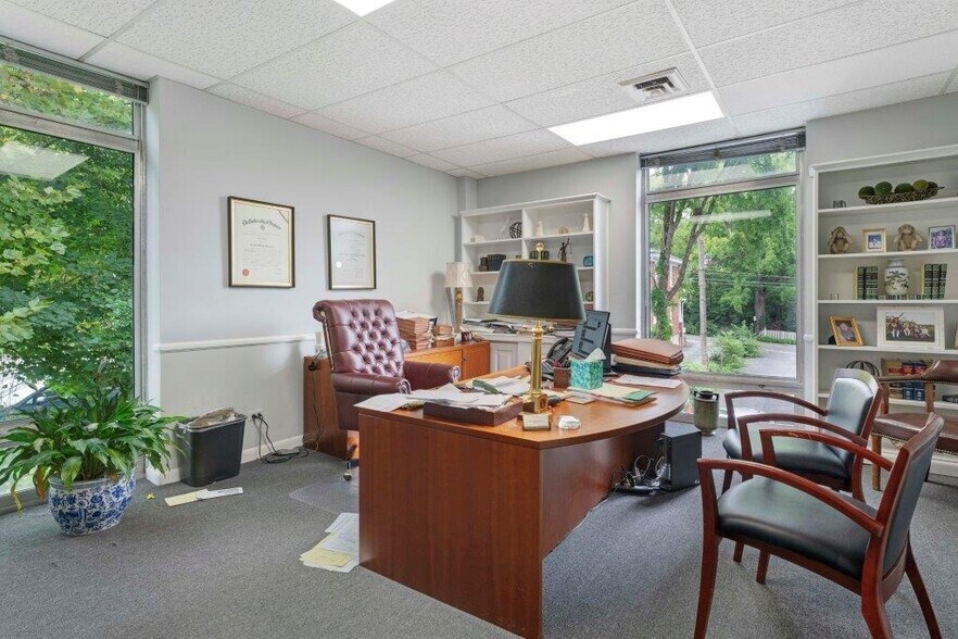 More Photos Of 415 4th St NE, Charlottesville Office Residential For Sale