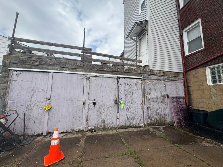 More Photos Of 119 Giffin Ave, Pittsburgh Apartments For Sale