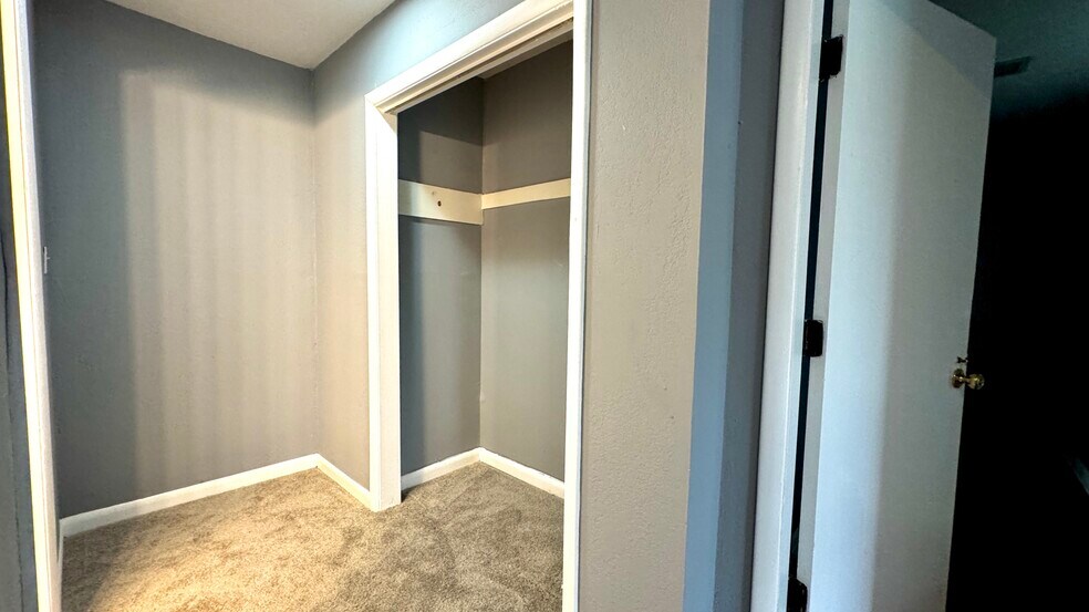 More Photos Of 6270 Aquarius Dr, Alpine Apartments For Sale