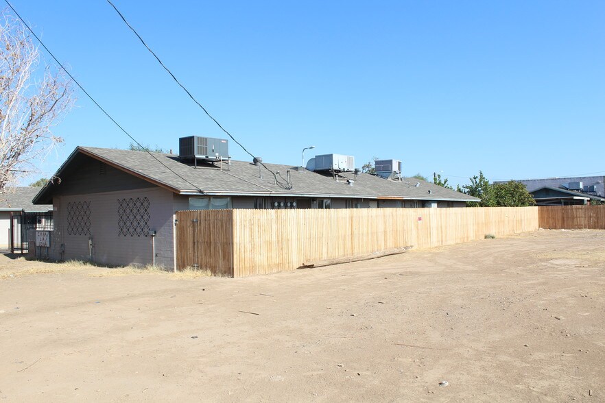 More Photos Of 7107-7113 N 53rd Ave, Glendale Apartments For Sale