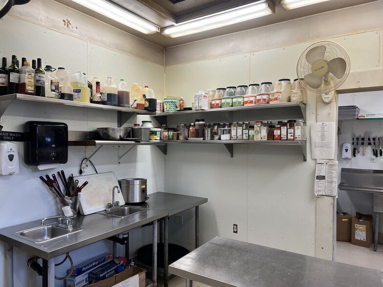 More Photos Of 125 Deadwood Rd, Lewiston Restaurant For Sale