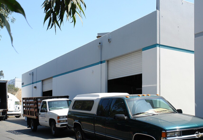 More Photos Of 8646 Commerce Ave, San Diego Manufacturing For Sale