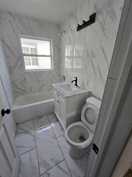 More Photos Of 4000 Greenwood Ave, West Palm Beach Multifamily For Sale