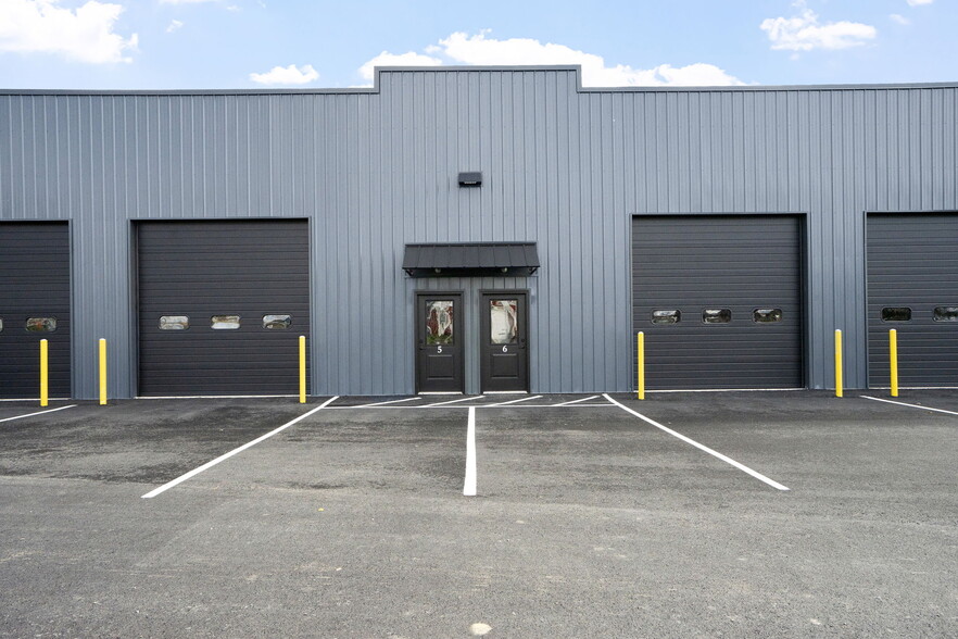 More Photos Of 46 Maple Ave, Schenectady Warehouse For Lease