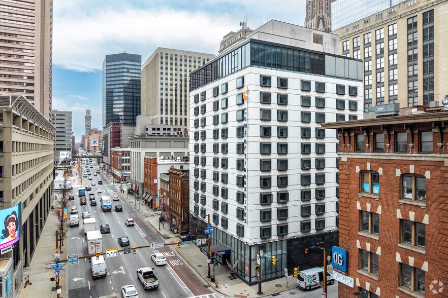 More Photos Of 120 E Lombard St, Baltimore Hotel For Sale