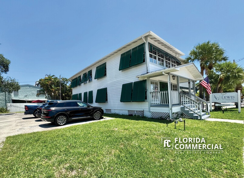 More Photos Of 1115 SE Ocean Blvd, Stuart Office Residential For Sale