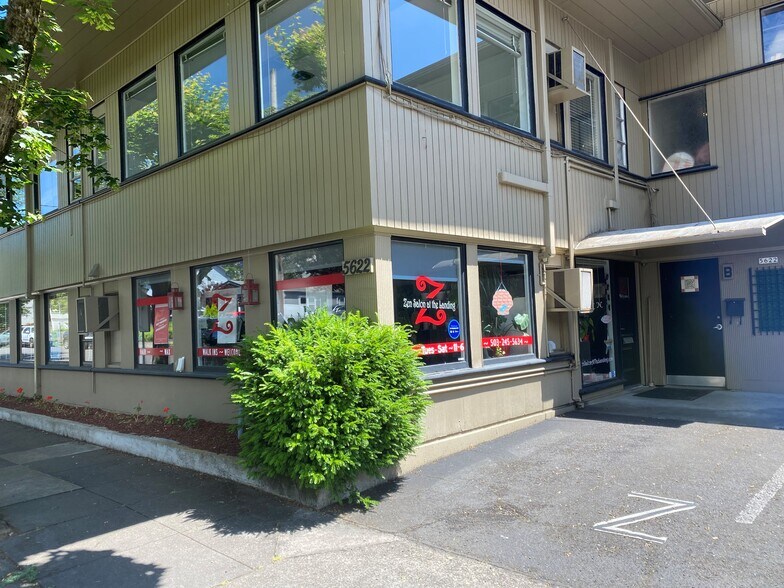 More Photos Of 5620-5622 SW Kelly Ave, Portland Self Storage For Lease