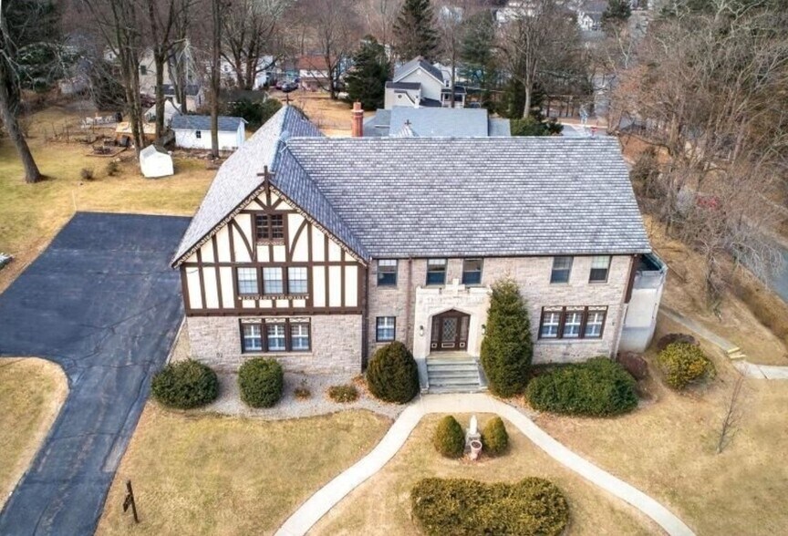Primary Photo Of 71 Bartholdi Ave, Butler Religious Facility For Sale