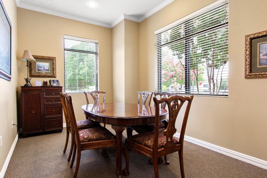 More Photos Of 301 S Watters Rd, Allen Office For Lease