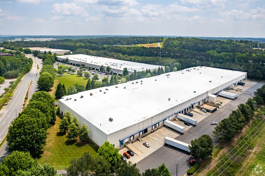 More Photos Of 255 Satellite Blvd, Suwanee Warehouse For Lease