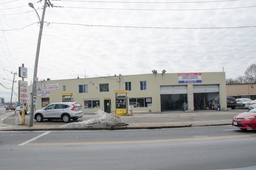 Primary Photo Of 255 Mystic Ave, Medford Service Station For Sale