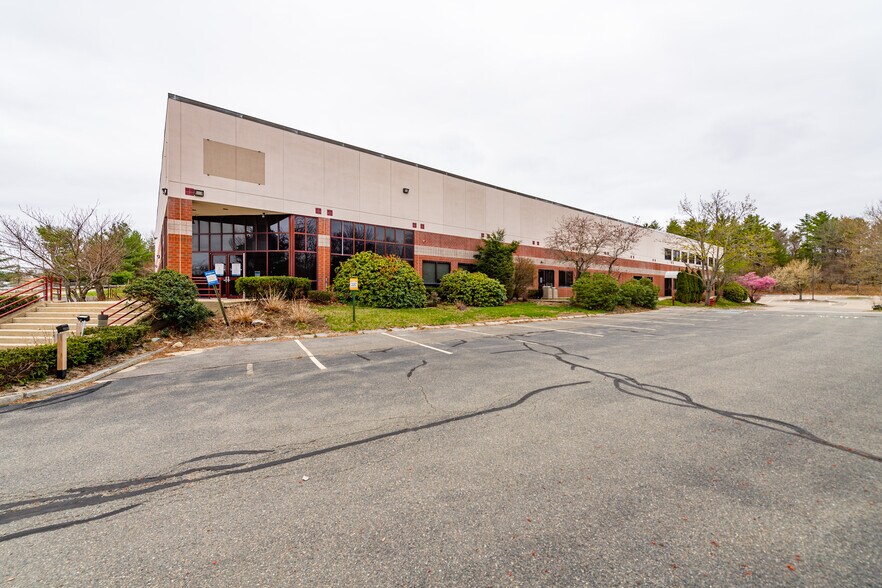 More Photos Of 5 Campanelli Cir, Canton Research And Development For Lease