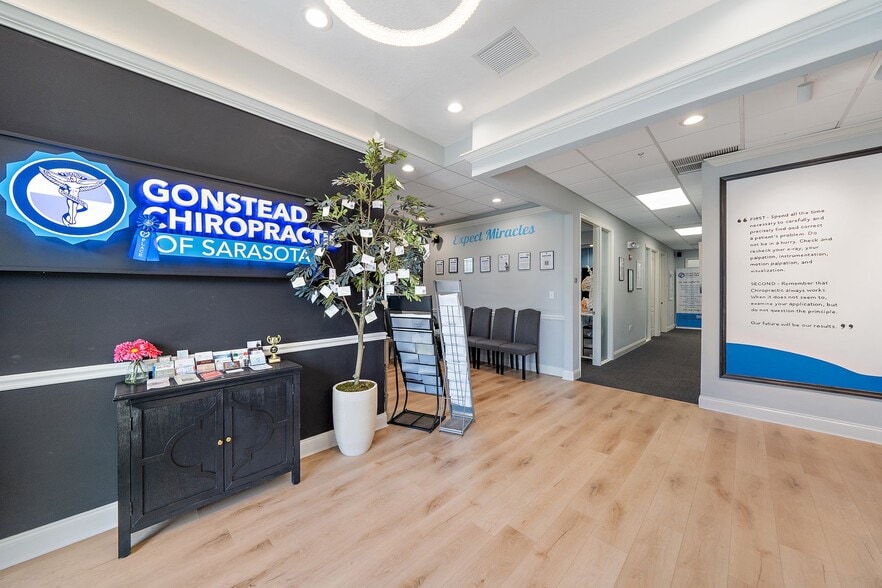 More Photos Of 5652-5654 Marquesas Cir, Sarasota Office For Lease