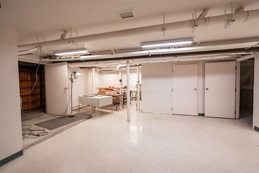 More Photos Of 24 Madison Ave, Endicott Medical For Sale