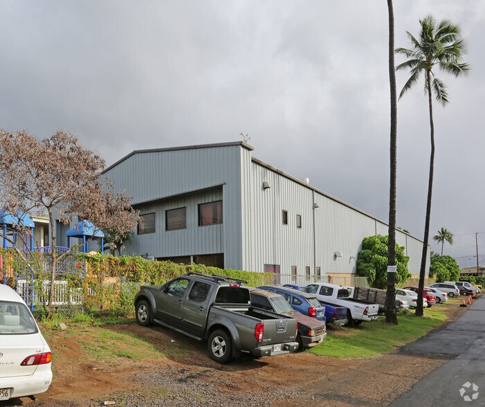 More Photos Of 94-133 Pahu St, Waipahu Warehouse For Lease