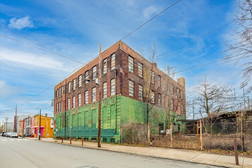 More Photos Of 2150 N 10th St, Philadelphia Warehouse For Sale