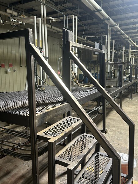 More Photos Of 210 SW Texas Ave, Lawton Warehouse For Sale