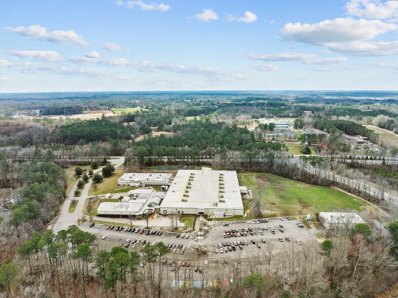 More Photos Of 951 Wendell Blvd, Wendell Manufacturing For Sale