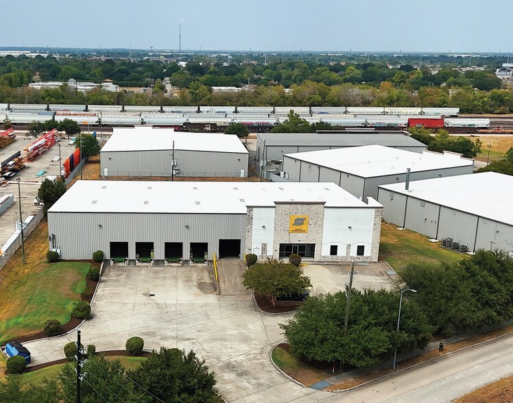 Primary Photo Of 7310 West Rd, Houston Warehouse For Lease