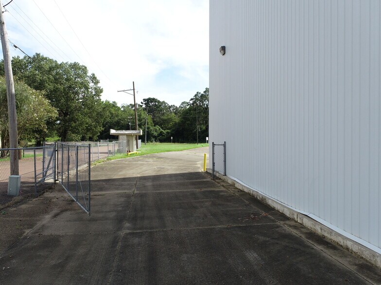 More Photos Of 3330 Woodrow Wilson Ave, Jackson Refrigeration Cold Storage For Sale