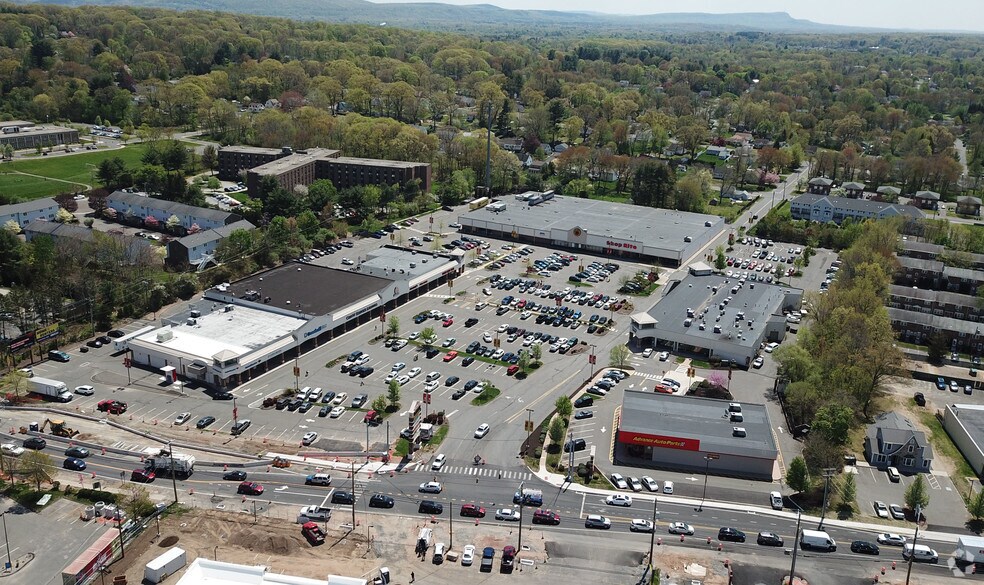 More Photos Of 1212-1232 Farmington Ave, Bristol Unknown For Lease