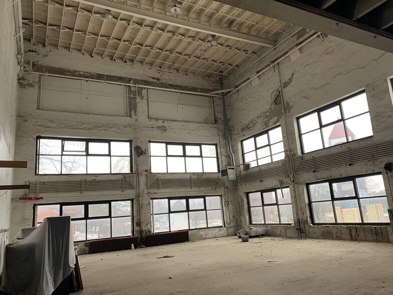 More Photos Of 612 New Hampshire St, Lawrence Office For Lease