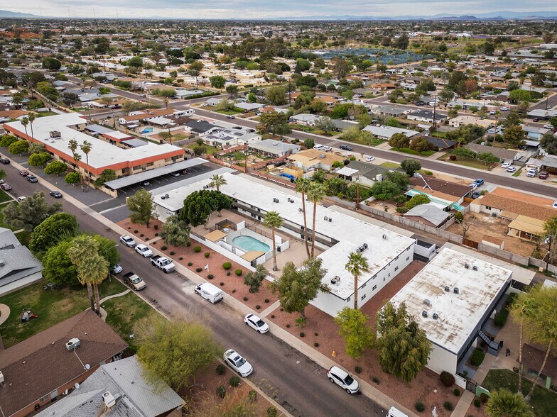 More Photos Of 2014 W Berridge Ln, Phoenix Apartments For Sale