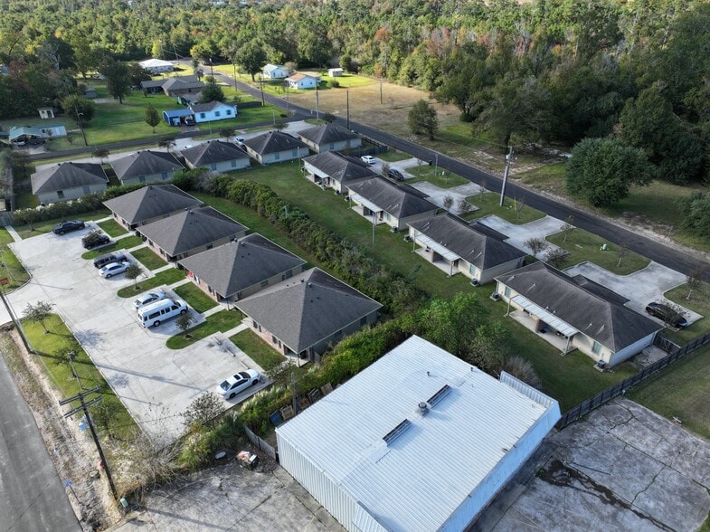 More Photos Of 2524 Crockett St, Lake Charles Apartments For Sale