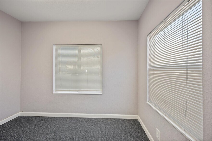 More Photos Of 1919 Morrie Ave, Cheyenne Office For Lease